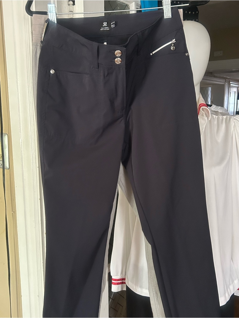 Daily Sports Black Golf Pants Women’s Performance Straight Leg
Pants Medium - Picture 6 of 9